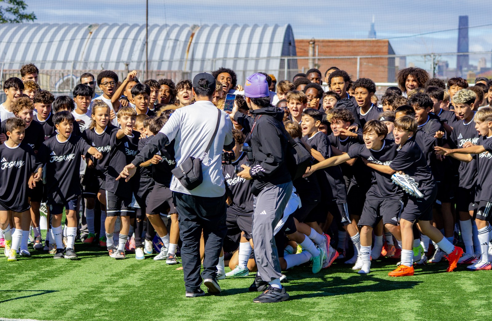 The Showcase community at Met Oval, photographed by @ai._flicks